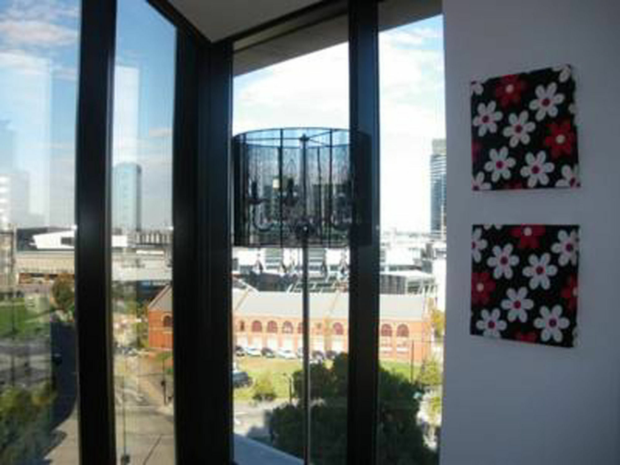 Docklands Executive Apartments - เมลเบิร์น ภายนอก รูปภาพ