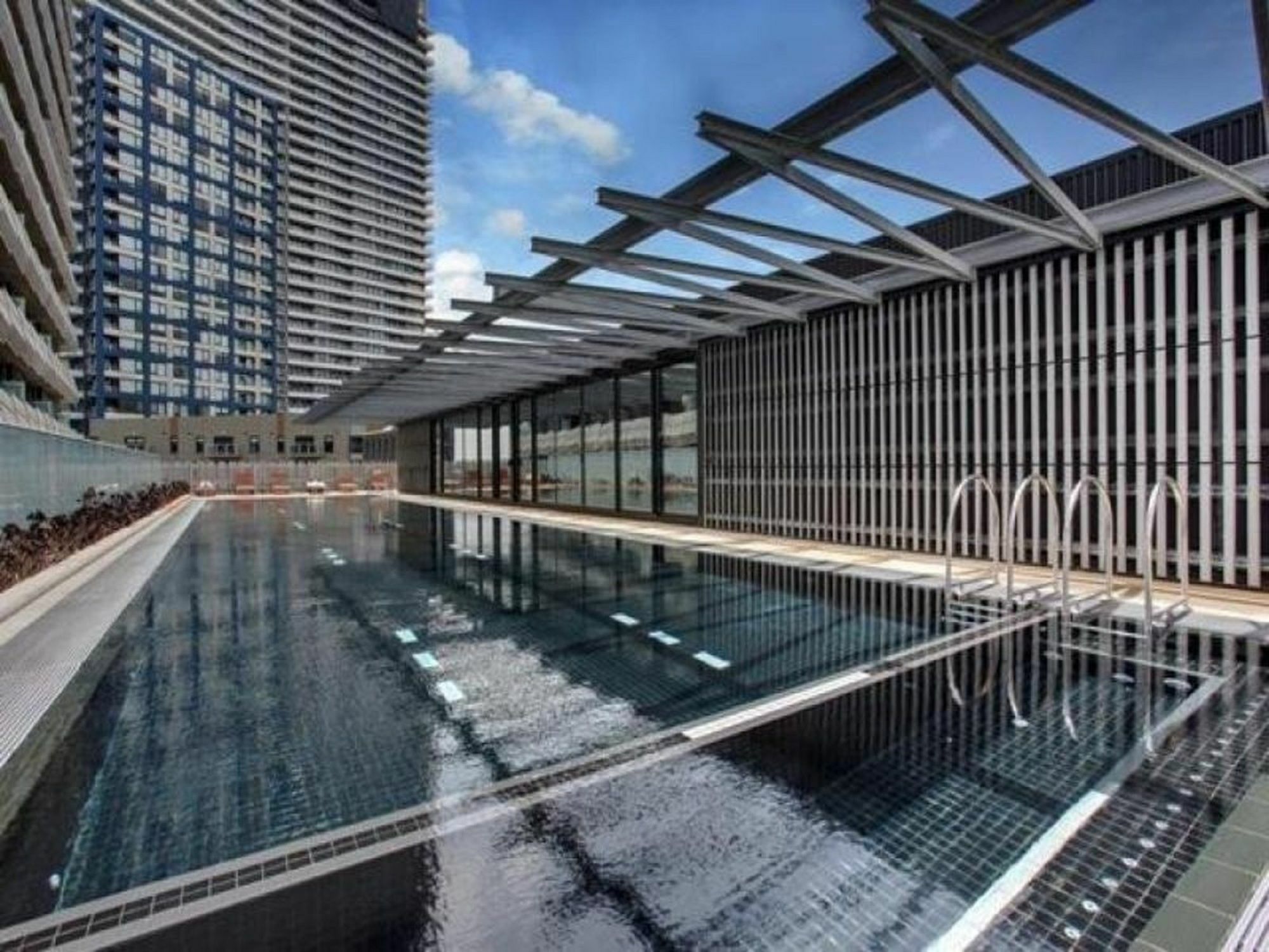 Docklands Executive Apartments - เมลเบิร์น ภายนอก รูปภาพ